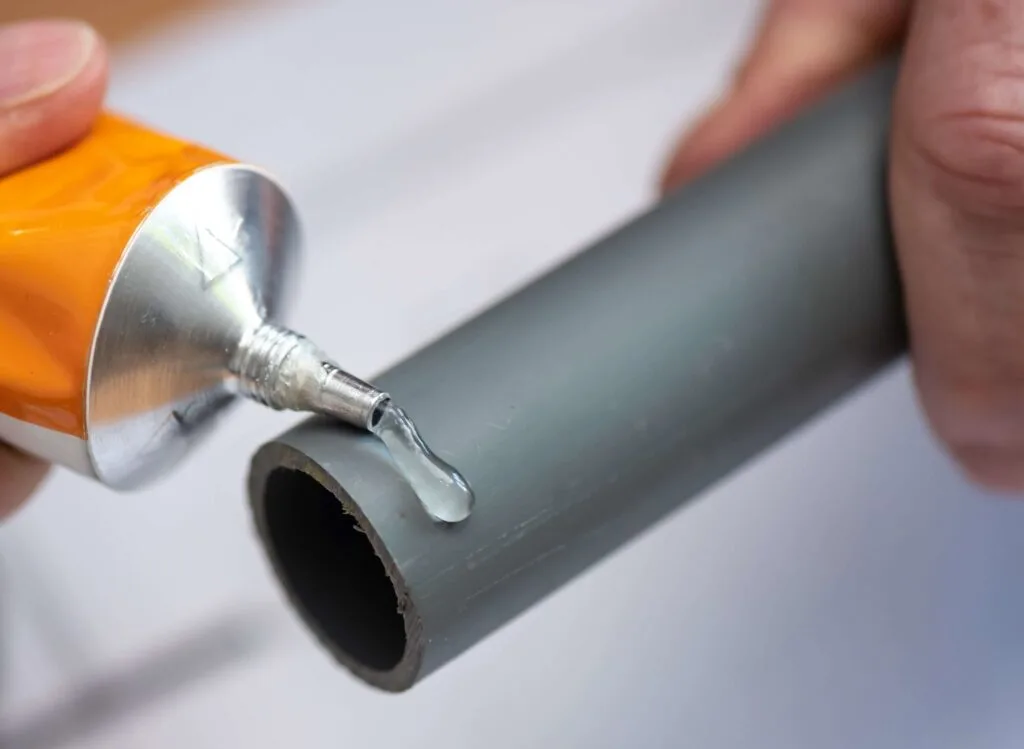 نکاتی در ارتباط با چسب PVC