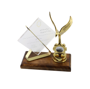 تندیس-واحد-نمونه-استان-در-روز-ملی-صنعت-و-معدن-1403