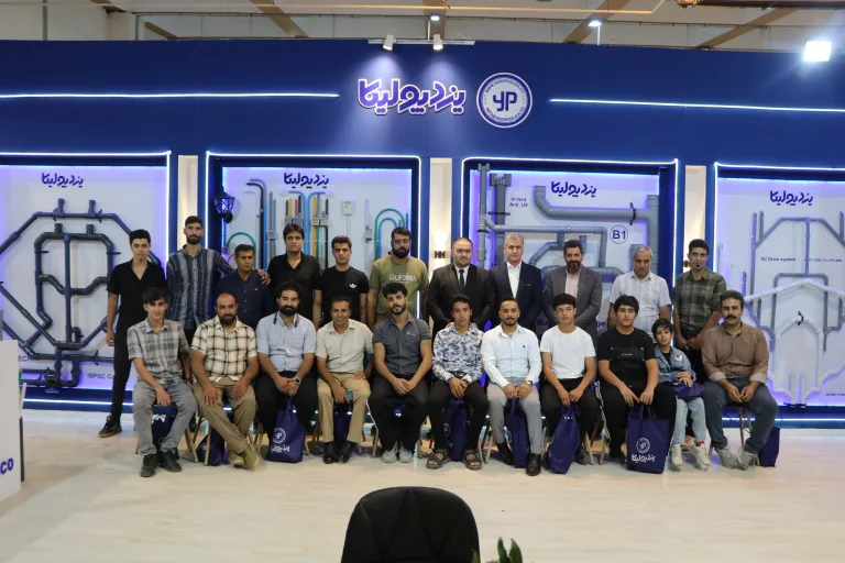 photo_5809757078703246466_w